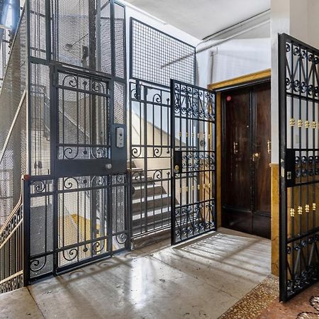 Irnerio Apartments By Wonderful Italy Болоня Екстериор снимка