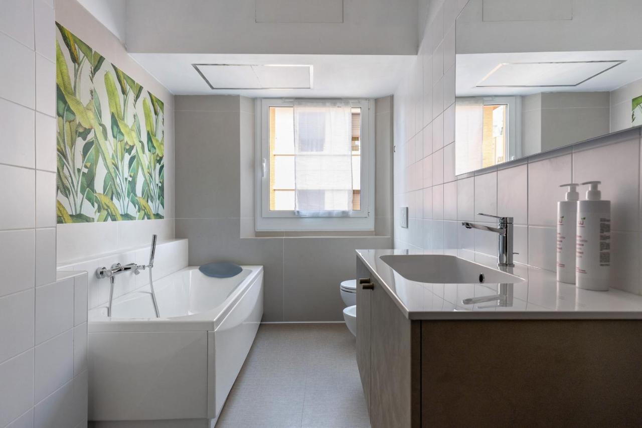Irnerio Apartments By Wonderful Italy Болоня Екстериор снимка